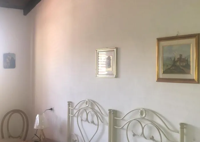 Antonio Rose Garden Ольбія